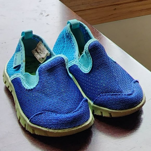 OshKosh B'gosh Blue/Green Baby Water Shoes Size 7 - Picture 4 of 13